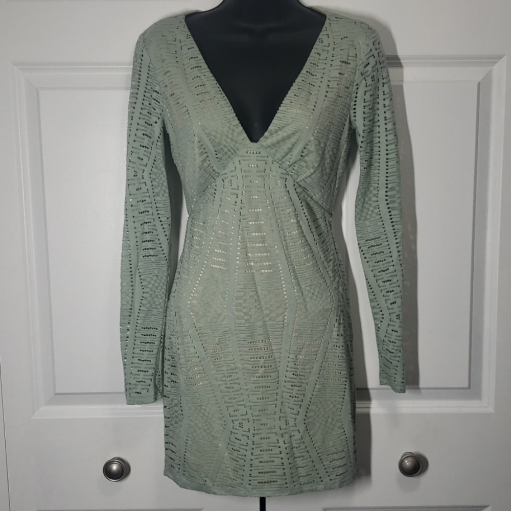 BEBE lace peppermint green dress